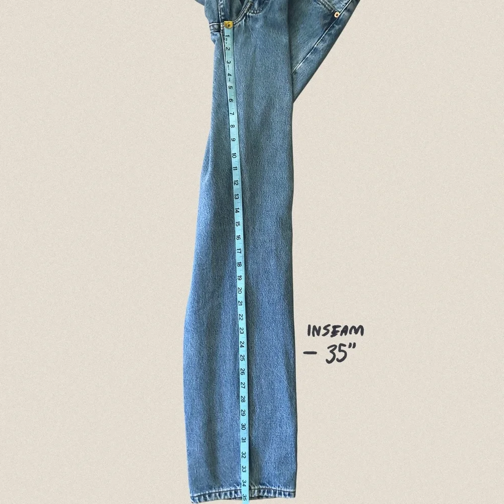 VTG Levi's Blue Straight Leg Women's Jeans - Picture 9 of 16